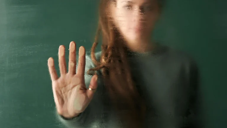 Izložba: putovanje kroz svjetove likovne umjetnosti
