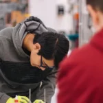 Večernje opuštanje na Hredditu: Digitalno utočište za svakodnevne dileme i razgovore