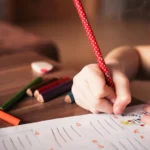 Djelitelj ili dijelitelj: Pravilno pisanje i primjena u hrvatskom jeziku