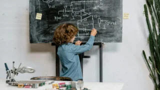 Obavijestiti ili obavjestiti: Pravilno pisanje i pravila o ijekavici