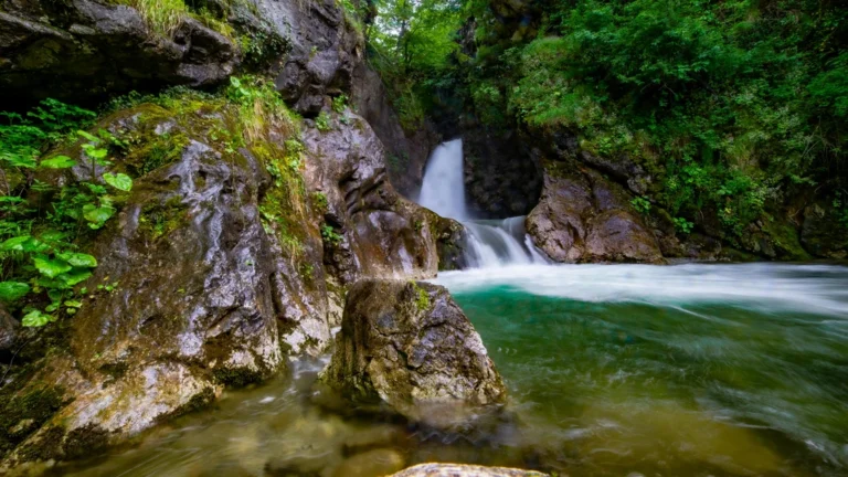 Gaja: Prvobitna majka i temelj grčkog svemira