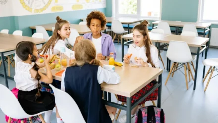 Piše li se trčati ili trćati? Pravilno pisanje i upotreba
