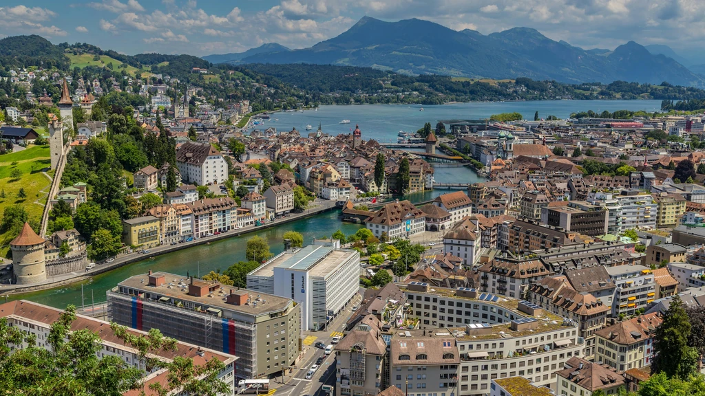 Pametni gadgeti za ljeto: Kako tehnologija može poboljšati vašu svakodnevicu i zdravlje